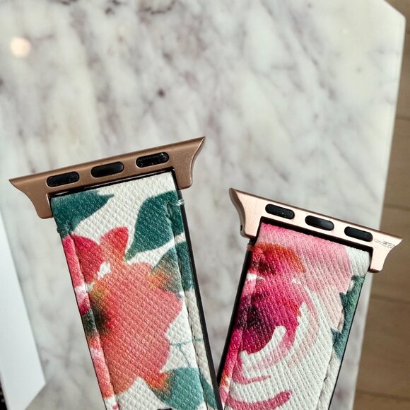 🌹 CASETIFY Watercolor Roses Saffiano Leather Apple Watch Band 38mm 40mm - Picture 6 of 8